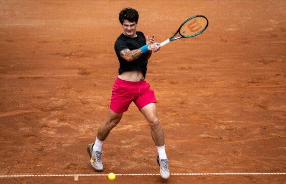 Thiago Wild avança em sets diretos às quartas na Áustria