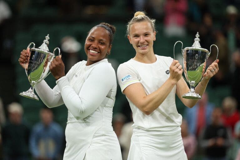 Siniakova conquista nono Major de pares e ‘oferece’ mais um a uma estreante em Wimbledon