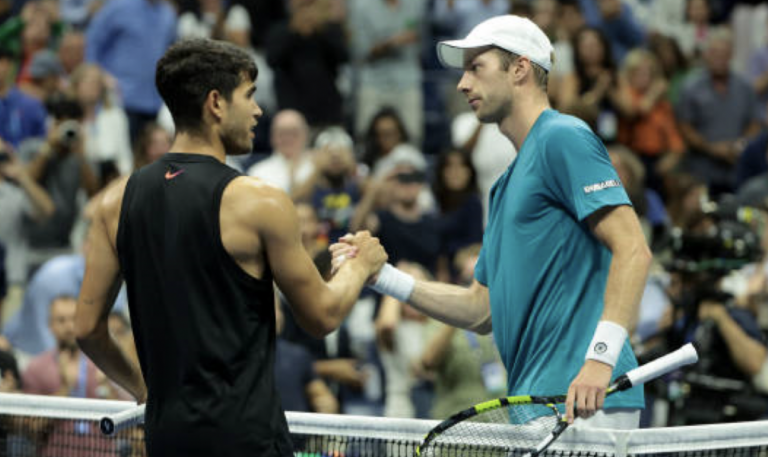 Van de Zandschulp pensou acabar a carreira em Roland Garros… e agora derrotou Alcaraz