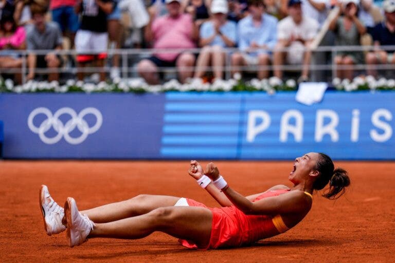 Zheng bate Vekic e é a nova campeã olímpica