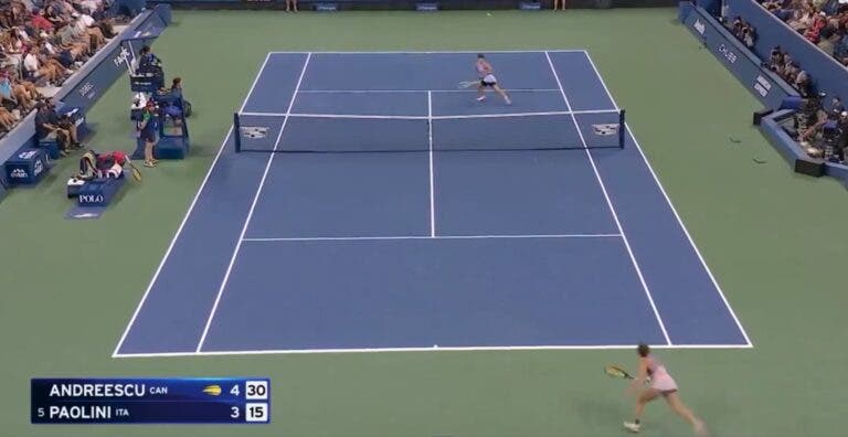 [VÍDEO] Andreescu faz uma das bolas do torneio contra Paolini