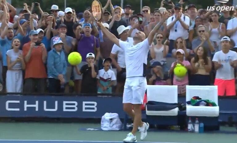 Incrível: Evans sai de 0-4 abaixo no 5.º set e derrota Khachanov no encontro mais longo da história do US Open