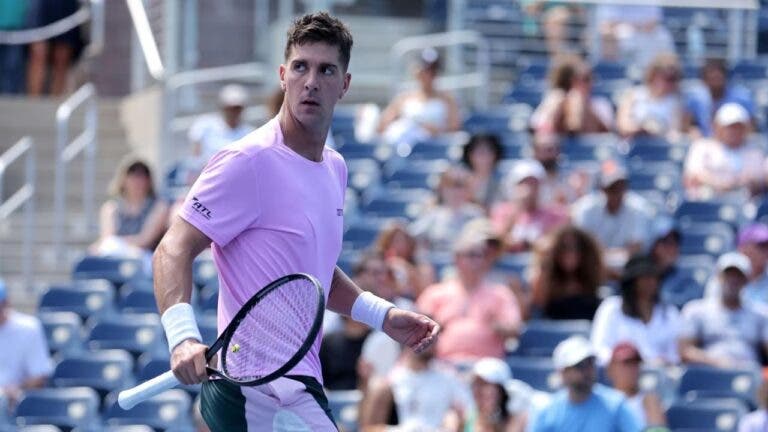 Kokkinakis surpreende Tsitsipas e fica à espera de Nuno Borges no US Open