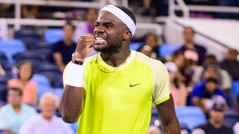 Hurkacz desiste após perder um set e Tiafoe volta às ‘meias’ de um Masters 1000 ano e meio depois