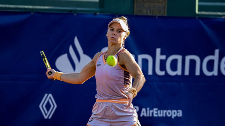 Sorteio coloca Carol Meligeni e Laura Pigossi frente a frente no WTA de Santa Cruz