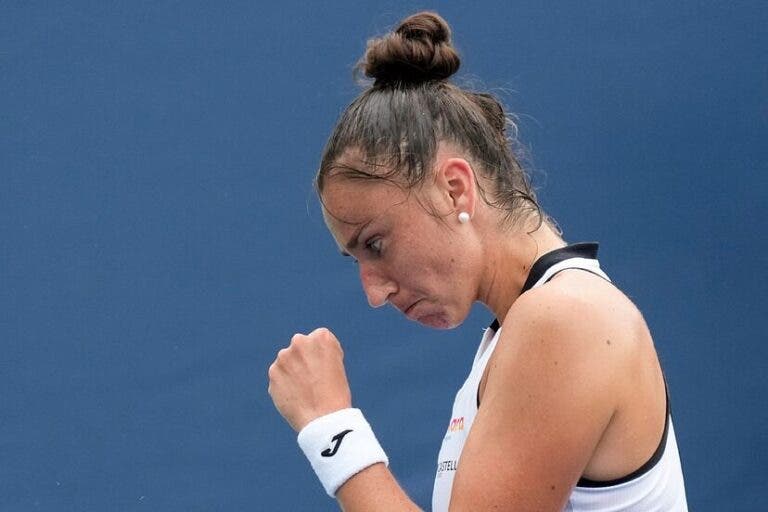 Sorribes Tormo resiste a 4h15 e vence quarto encontro WTA mais longo da história