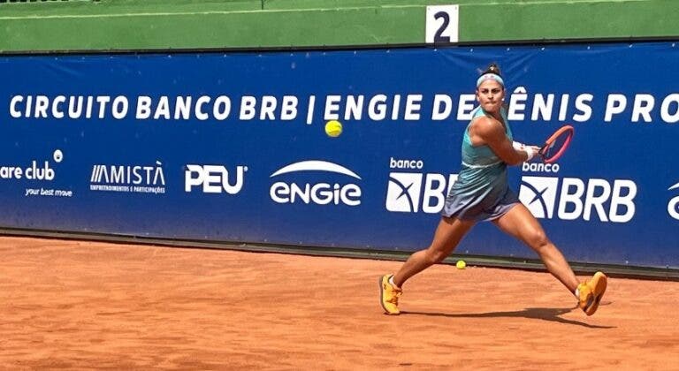 Carol Meligeni vence duelo brasileiro rumo às quartas em Piracicaba