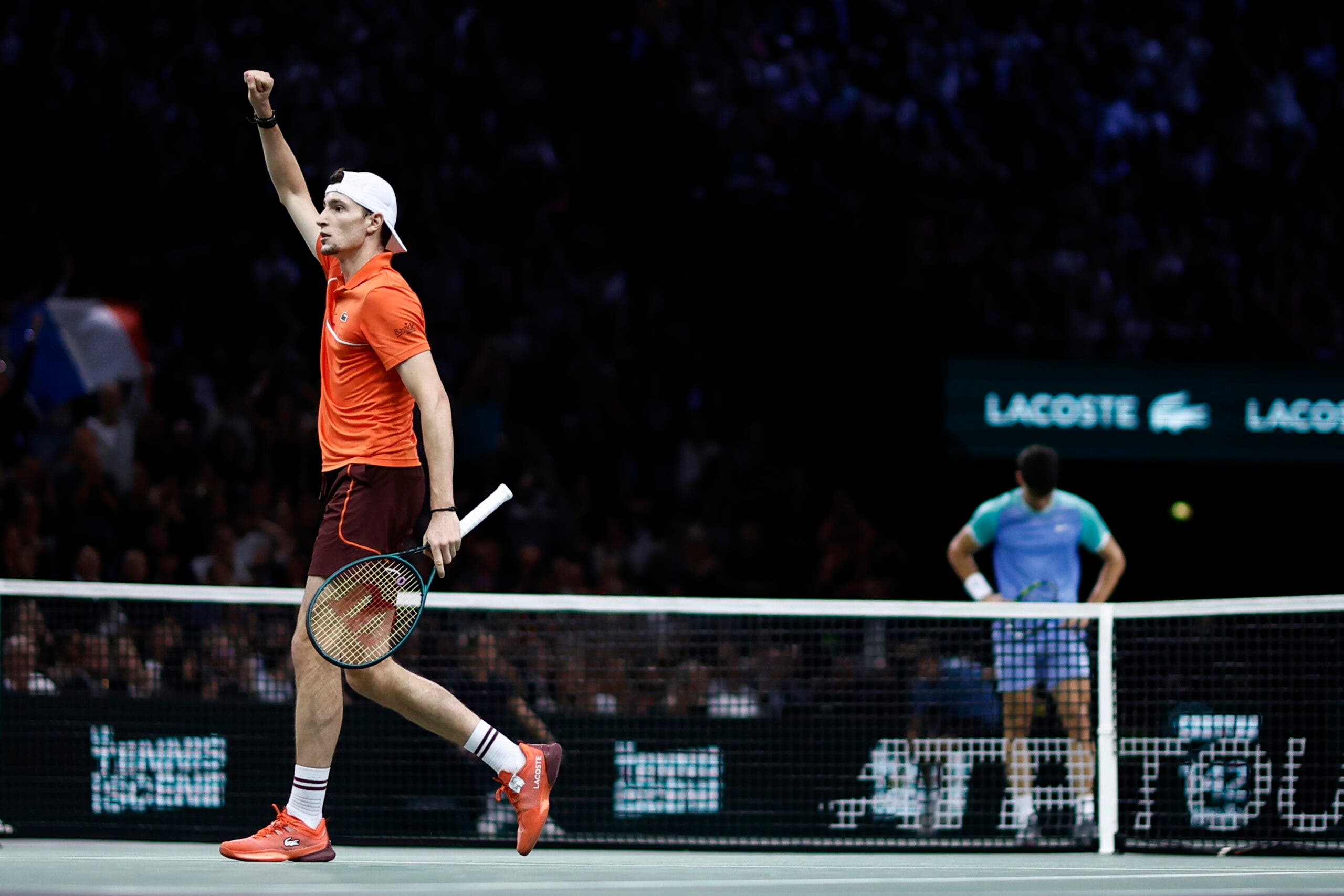 [VÍDEO] Os melhores momentos da enorme vitória de Humbert contra Alcaraz em Paris