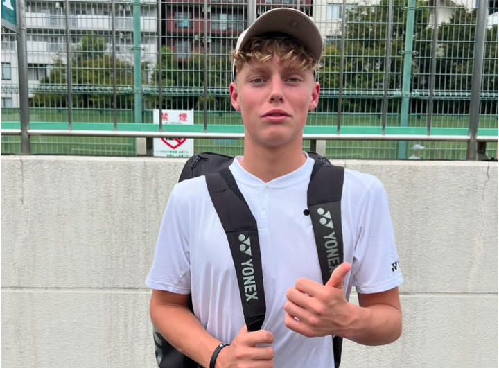 Filho de Hewitt estreia-se no top 100 de juniores com apenas 15 anos