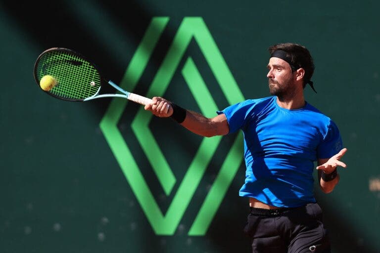 Gastão Elias fura qualifying em Montevideu depois de resistir a batalha de quase 4 horas