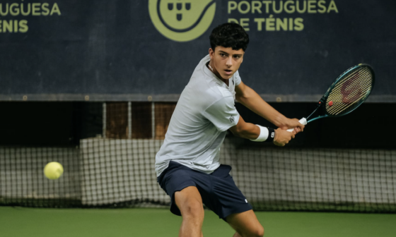 João Graça e Gonçalo Castro aproximam-se do quadro principal do Faro Open