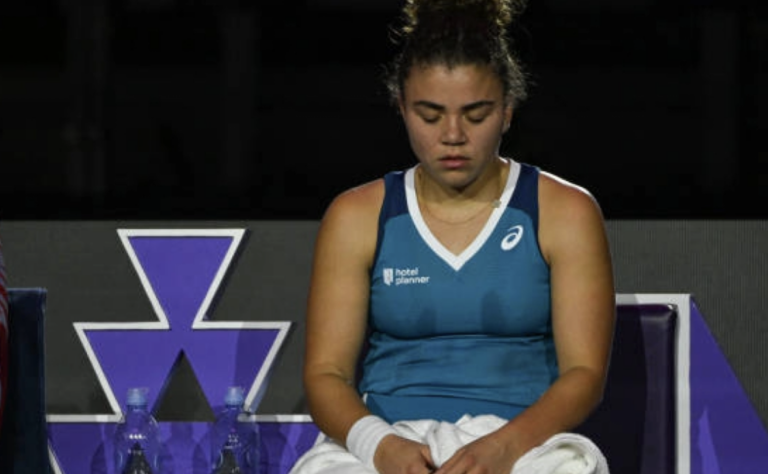 Paolini lamenta arraso que valeu adeus às WTA Finals: «Jogar assim é inaceitável»