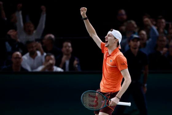 Humbert continua a sonhar e qualifica-se em Paris para a final mais importante da carreira