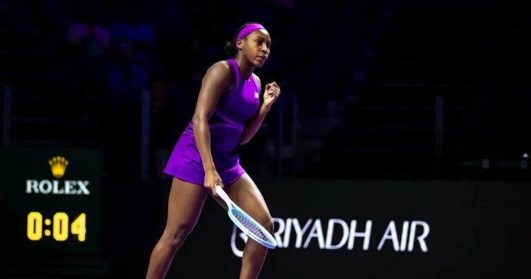 Gauff elimina Sabalenka e estreia-se na final das WTA Finals em Riade