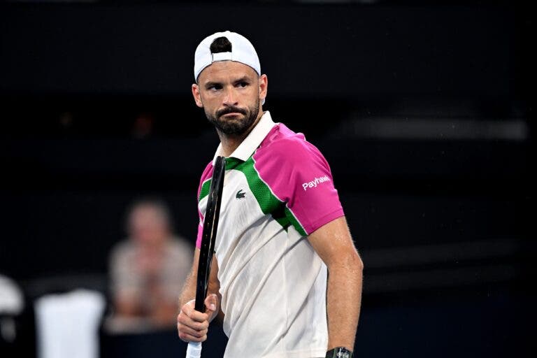 Dimitrov inicia defesa do título com boa exibição em Brisbane, Thompson dá a volta a Berrettini