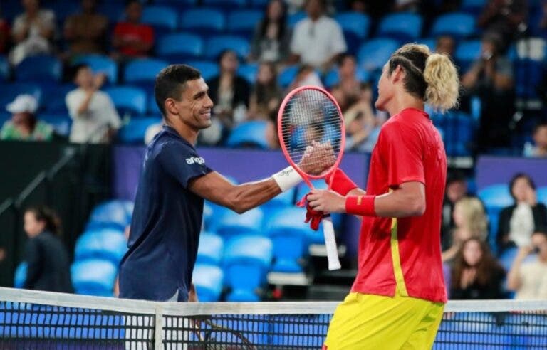 Thiago Monteiro é dominado por Zhang e confirma derrota do Brasil contra a China na United Cup