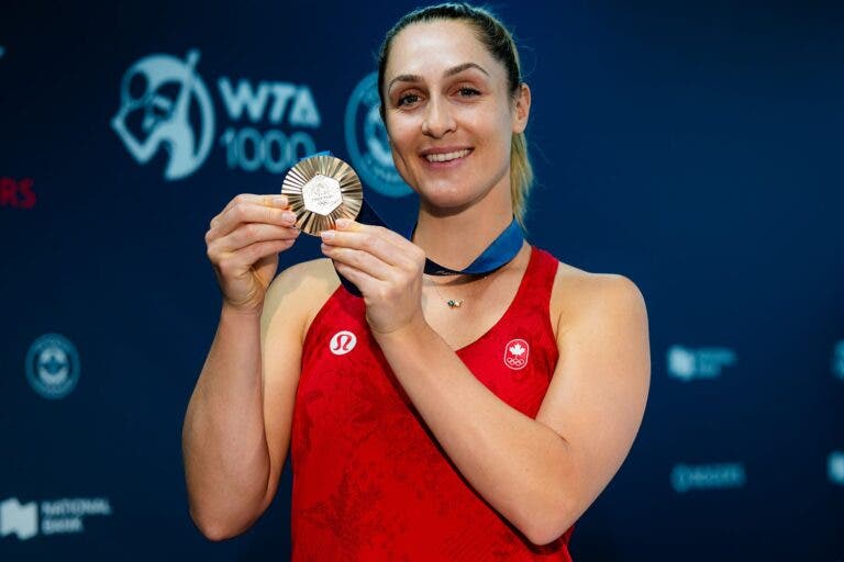 Dabrowski ganhou medalha olímpica e foi à final de Wimbledon enquanto lutava contra o cancro