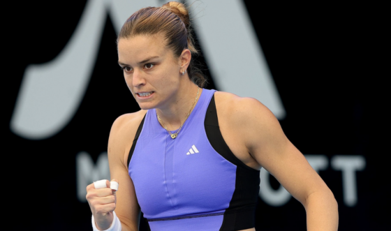 Sakkari entra com tudo em Washington, Collins perde à primeira