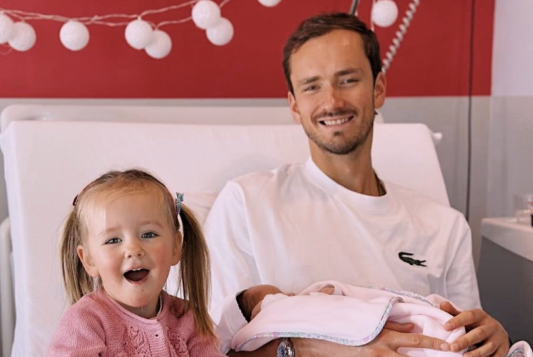 Medvedev celebra nascimento do segundo filho mesmo antes do Australian Open