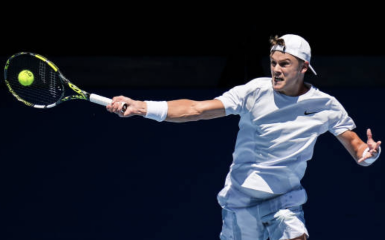 Rune pronto para a luta no Australian Open: «Estou ansioso pelo duelo com Berrettini»