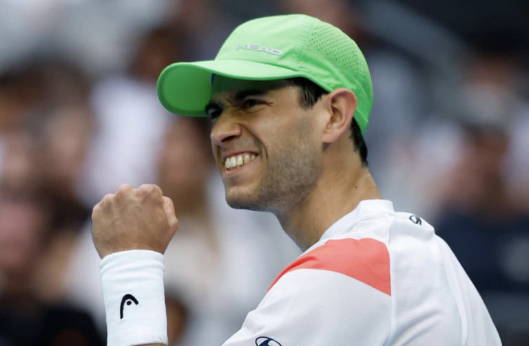 Nuno Borges arrasa Thompson perante o seu público e marca duelo com Alcaraz no Australian Open