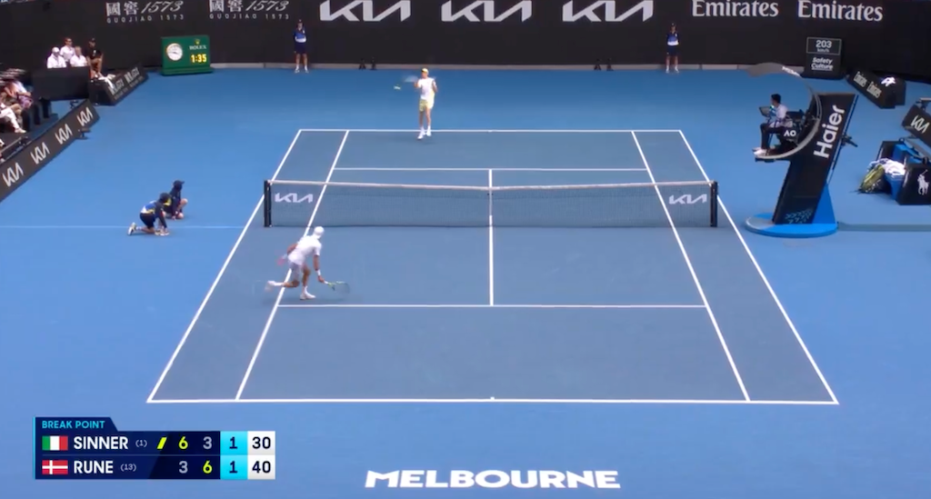 [VÍDEO] INACREDITÁVEL! Sinner e Rune jogam o melhor ponto do Australian Open