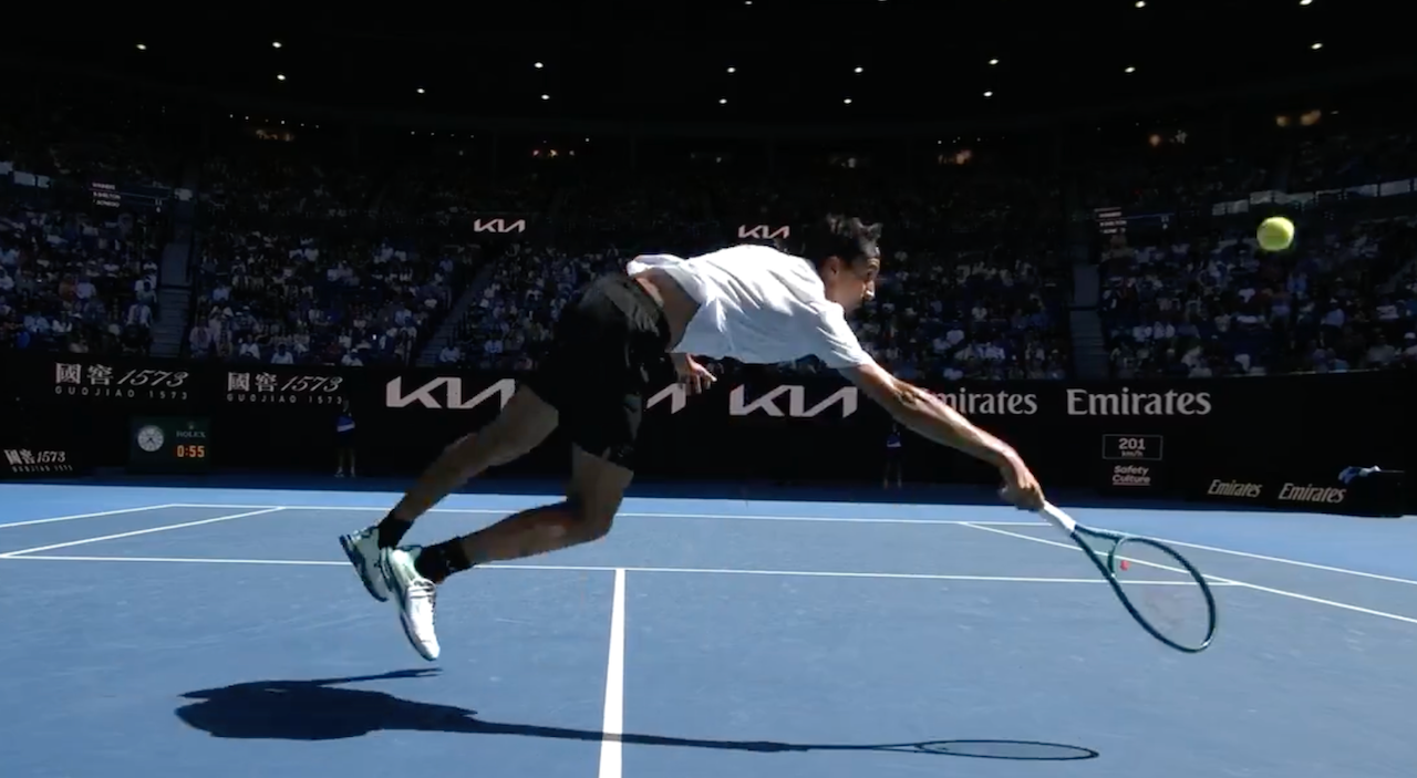 [VÍDEO] Sonego faz (mais) um dos pontos do torneio no Australian Open