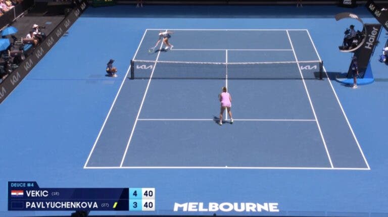 [VÍDEO] Donna Vekic saca de um dos ‘shots’ do torneio