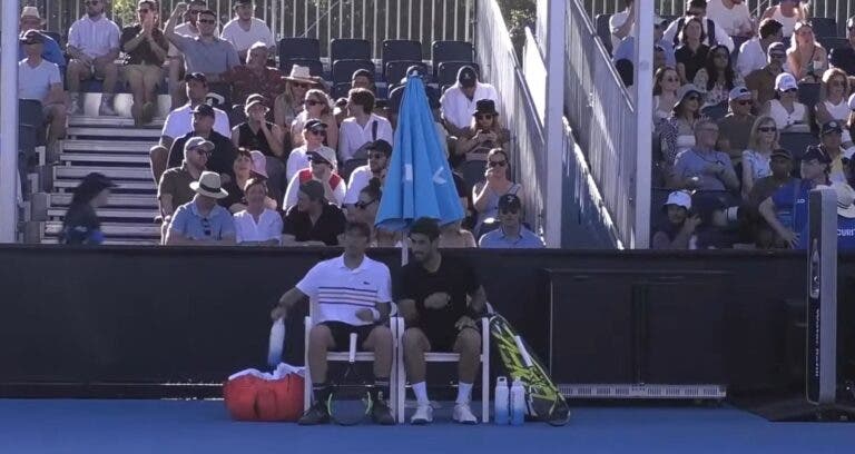 Orlando Luz luta, mas cai na segunda rodada do Australian Open