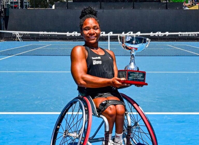 Vitória Miranda conquista o Australian Open juvenil e faz história para o Brasil no tênis em cadeira de rodas