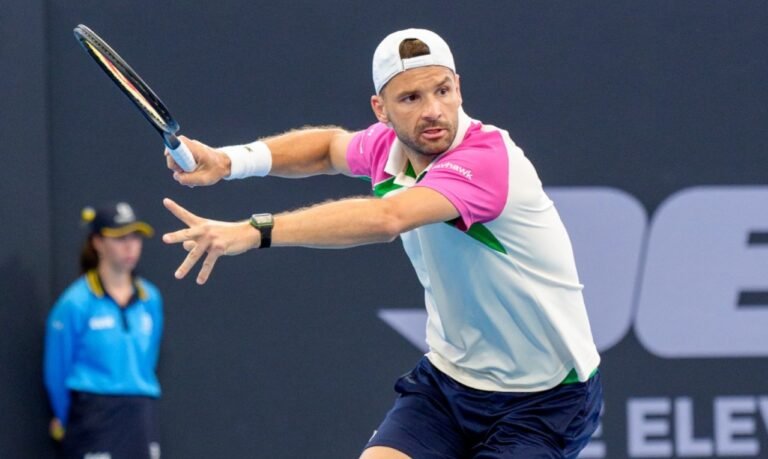 Dimitrov mantém defesa do título em Brisbane viva e enfrenta Lehecka nas semis