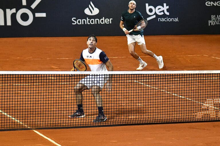 Marcelo Demoliner e Fernando Romboli perdem para argentinos e dão adeus ao Rio Open