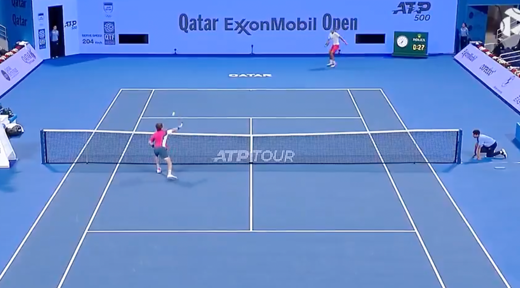 [VÍDEO] Falhanço do ano? Rublev perdeu ponto de forma inacreditável em Doha