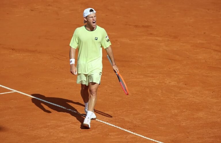 Schwartzman vence batalha em ambiente inesquecível e adia o fim da carreira