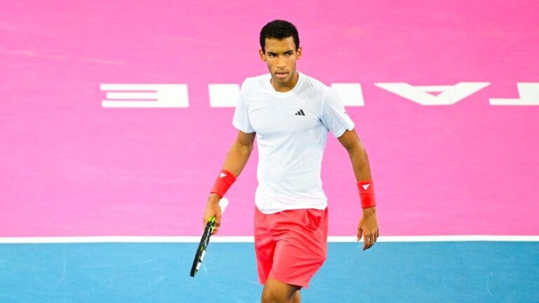 Auger-Aliassime vence final fantástica e conquista sétimo título da carreira em Montpellier