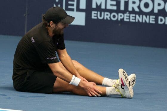 [VÍDEO] Pouille lesiona-se com gravidade no tendão de aquiles e admite terminar a carreira