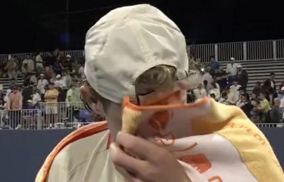 Bergs em lágrimas após bater Rublev: «O meu avô morreu neste dia há dois anos…»