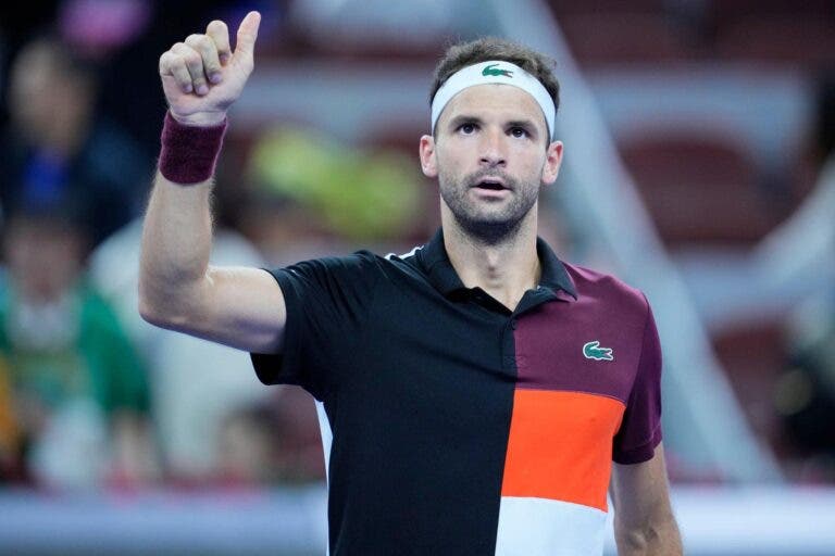 Dimitrov resiste a três horas de batalha com Monfils e defronta Alcaraz em Indian Wells