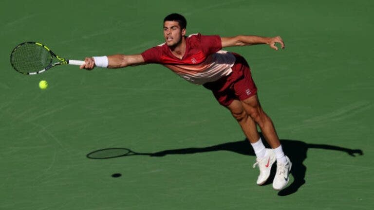 Alcaraz fica (ainda) mais longe do top 2 do ranking após Indian Wells mas não defende quase nada… até Roland Garros