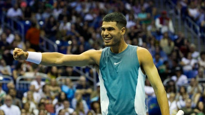 Alcaraz bate Tiafoe em exibição no Porto Rico antes de iniciar defesa do título em Indian Wells