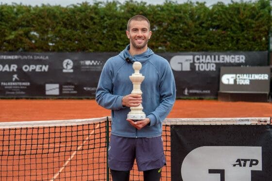 Coric festeja terceiro título Challenger consecutivo e regressa ao top 100 mundial