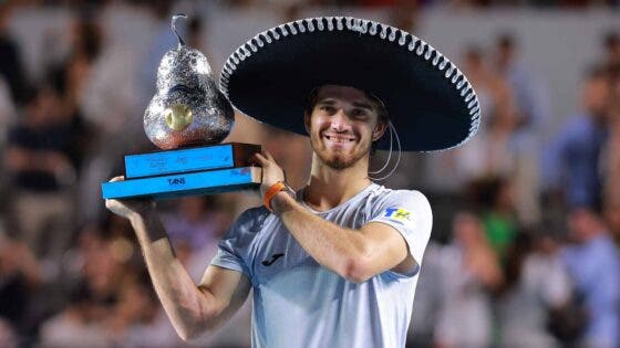 Machac vai estrear-se no top 20 ATP e entra em lista restrita (e de luxo) do ténis checo