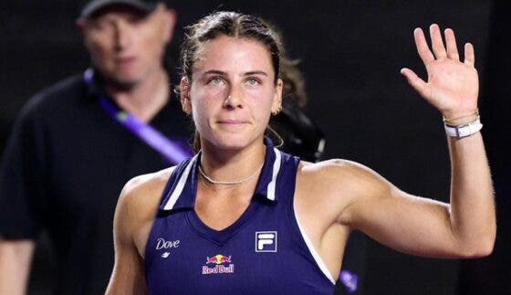 Navarro vence, Pegula perde e Collins bate Raducanu em Estrasburgo