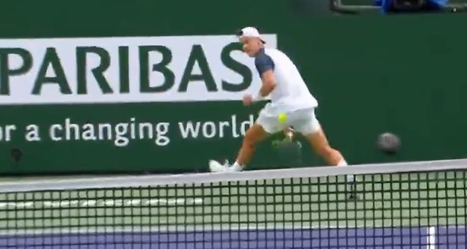 [VÍDEO] Rune saca de um tweener e faz um dos pontos da semana em Indian Wells