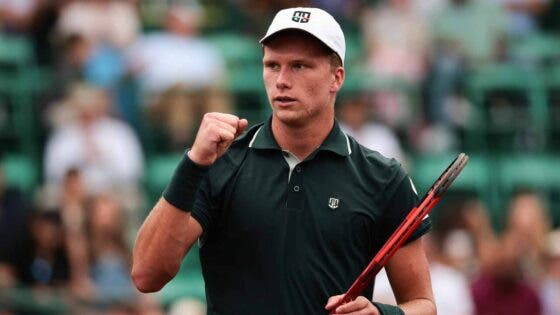 Brooksby salva match points pela terceira vez em Houston e bate Paul rumo à final