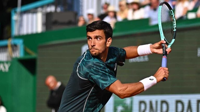 Musetti aponta o que tem que fazer para bater Alcaraz na final de Monte Carlo