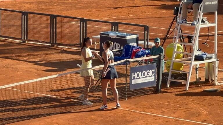 Kostyuk bate (e cumprimenta) Kasatkina, Navarro arranca forte em Roma