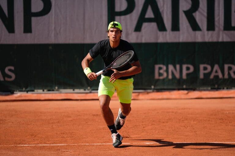 Henrique Rocha perde na primeira ronda em Trieste