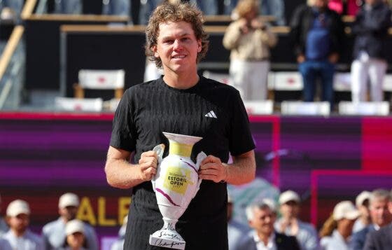 Michelsen completa semana no Estoril Open com título mais importante da carreira
