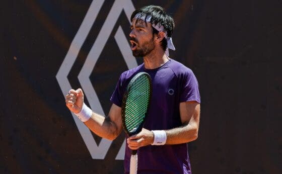 Elias arrasa no Porto rumo a mais umas meias-finais, Torres fica pelo caminho